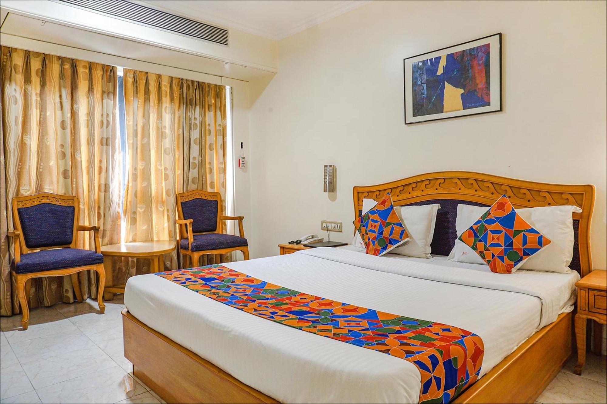 פונה The Ambassador Hotel מראה חיצוני תמונה